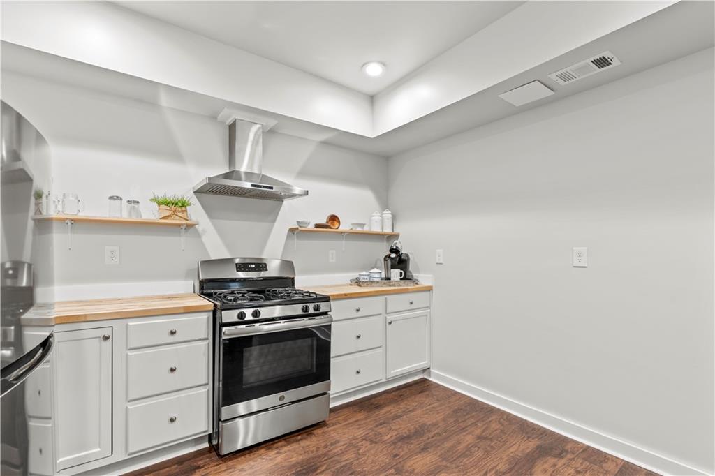 9115 Fox Trail Lane