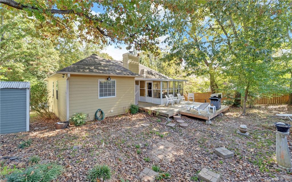 9085 Pine Tree Circle