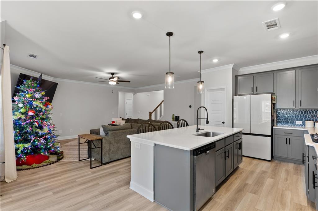 6110 Empress Court
