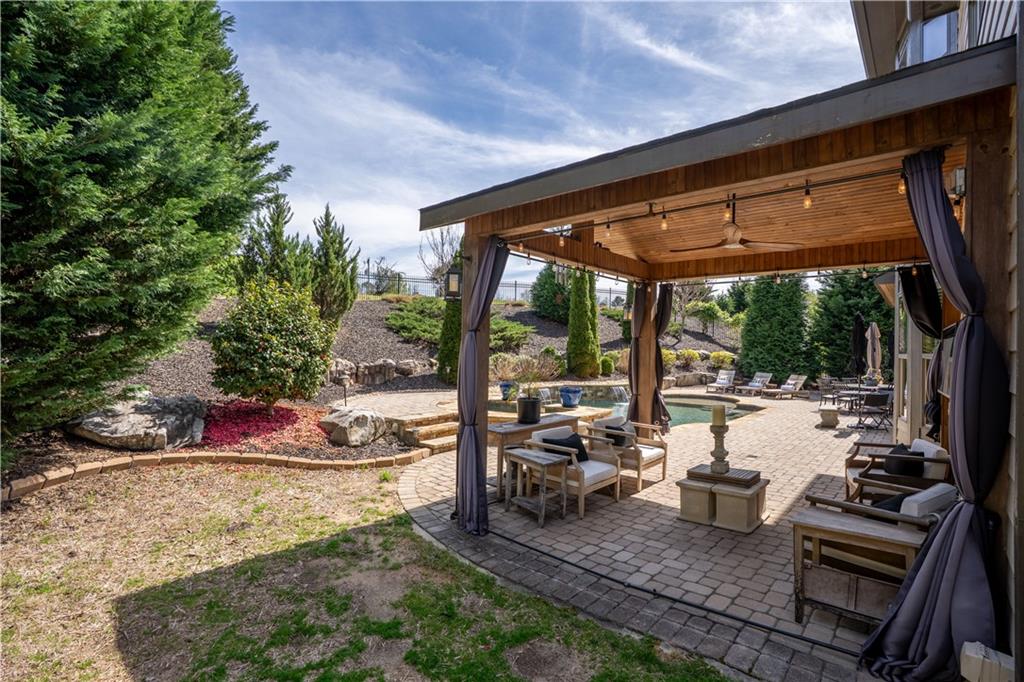 9035 Maple Run Trail