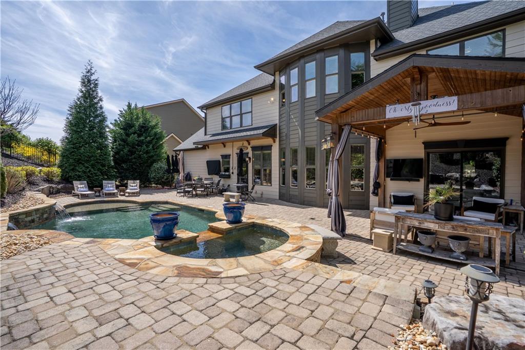 9035 Maple Run Trail