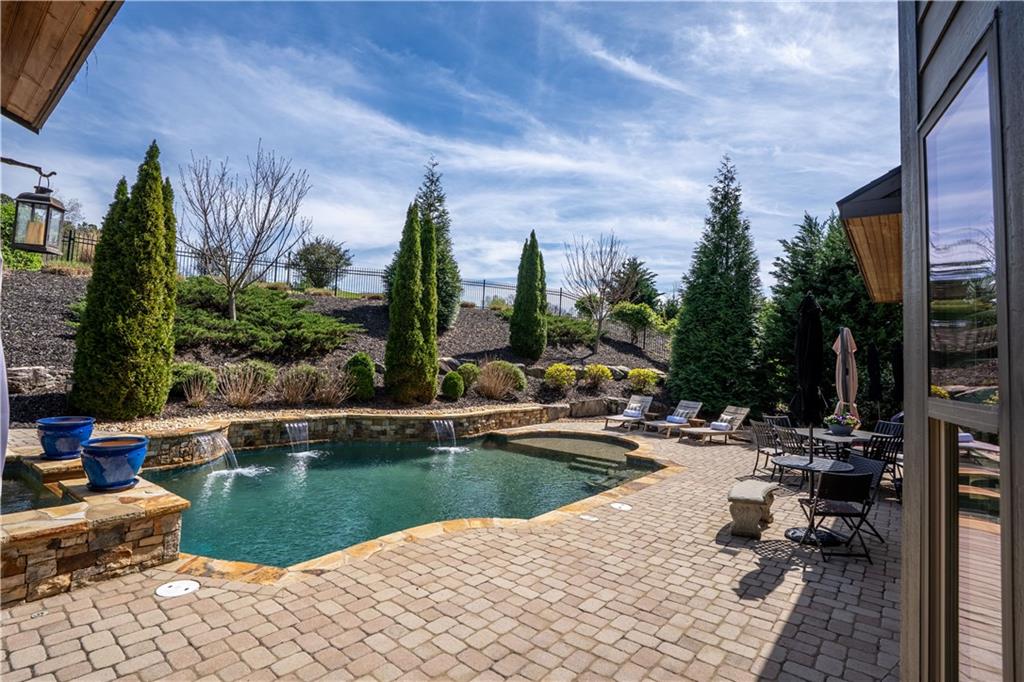 9035 Maple Run Trail