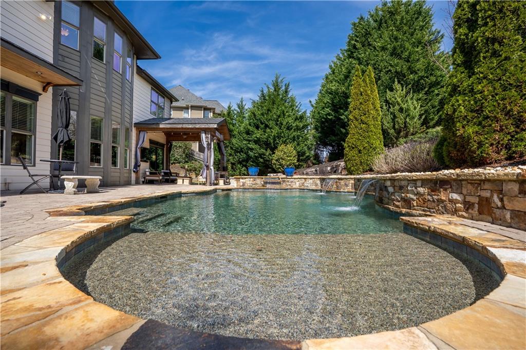 9035 Maple Run Trail