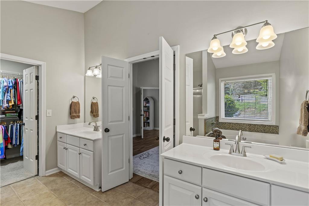 7095 Valley Landing Court