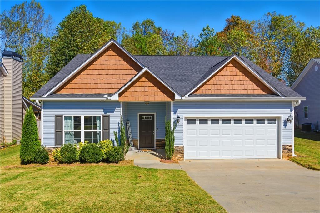 324 Highland Pointe Drive