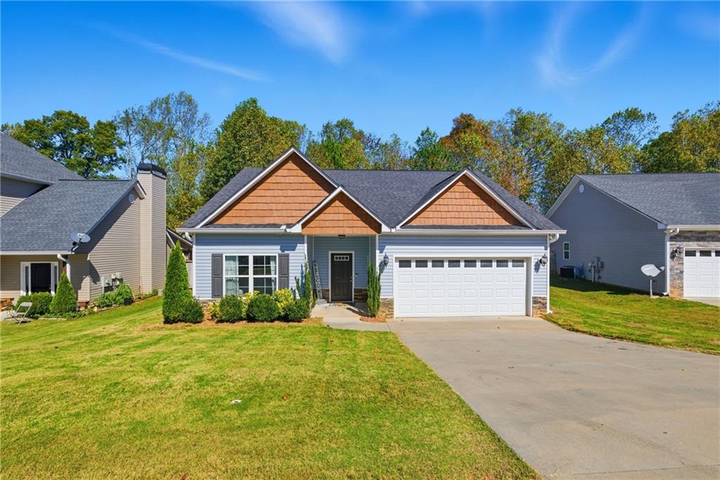 324 Highland Pointe Drive