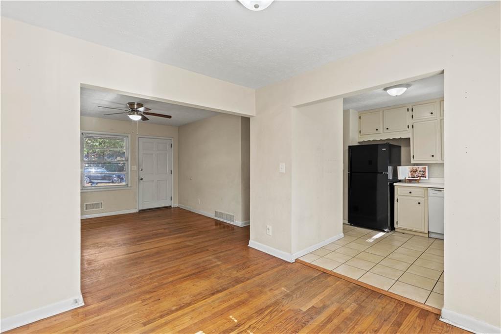 2868 Belaire Circle
