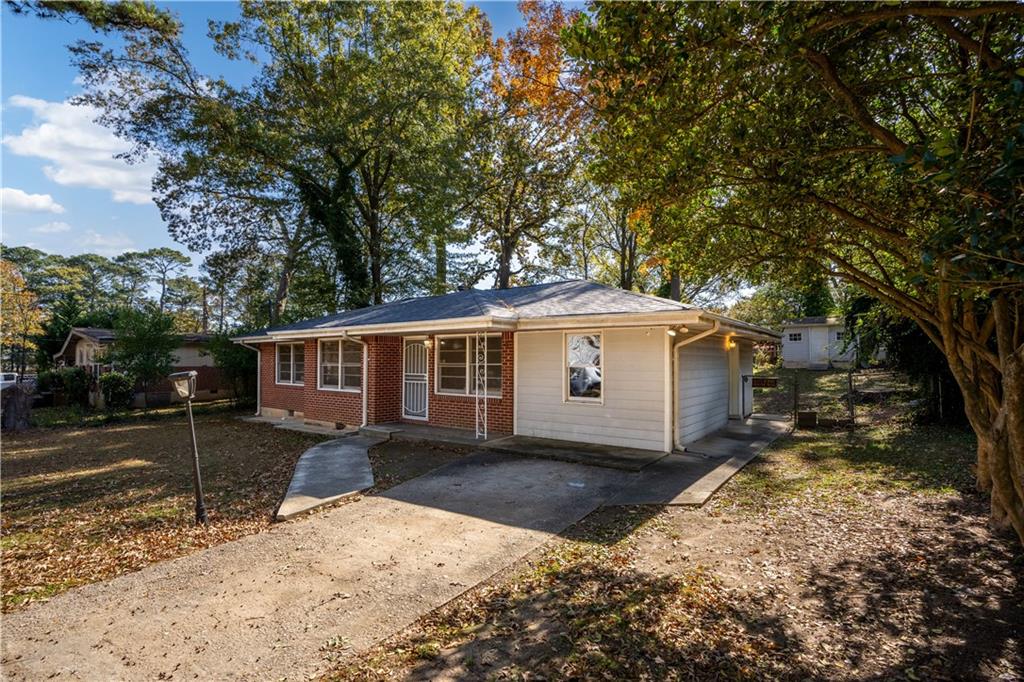 2868 Belaire Circle