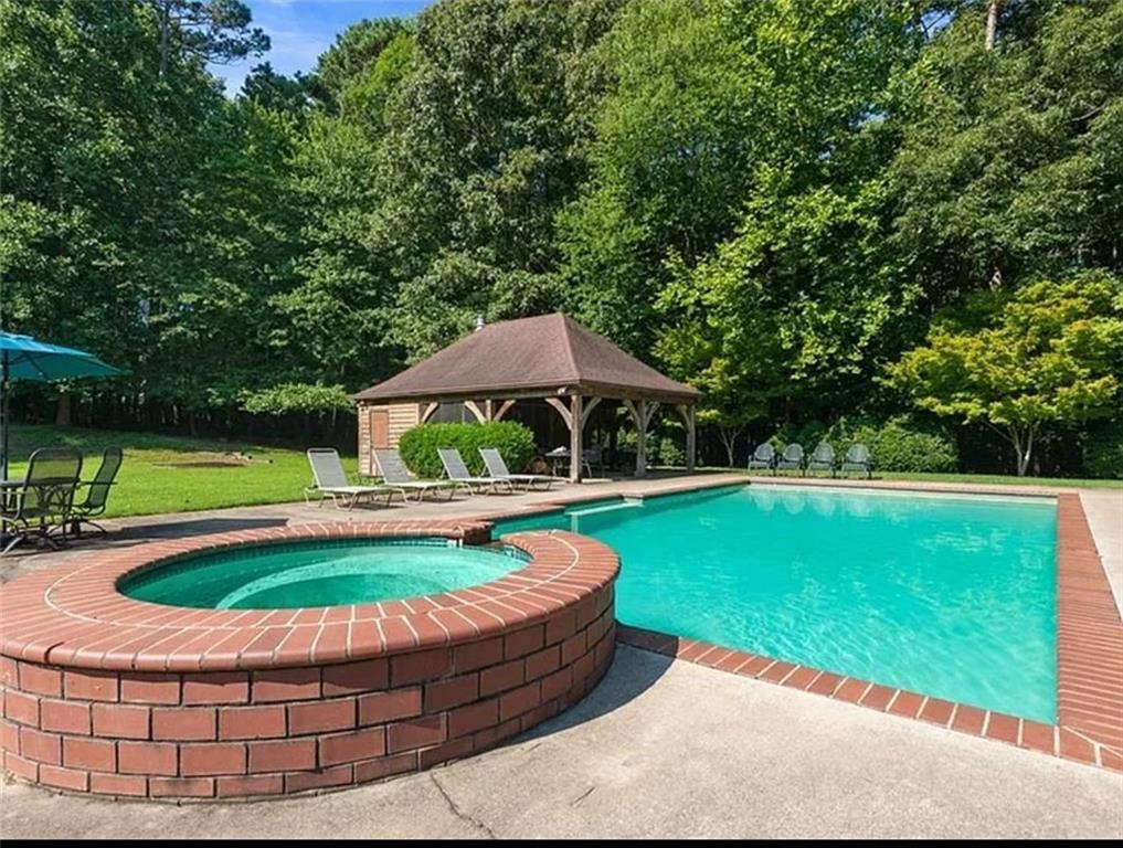 15905 Westbrook Road