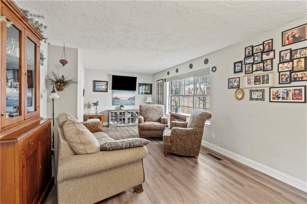 3318 Springdale Forrest Circle
