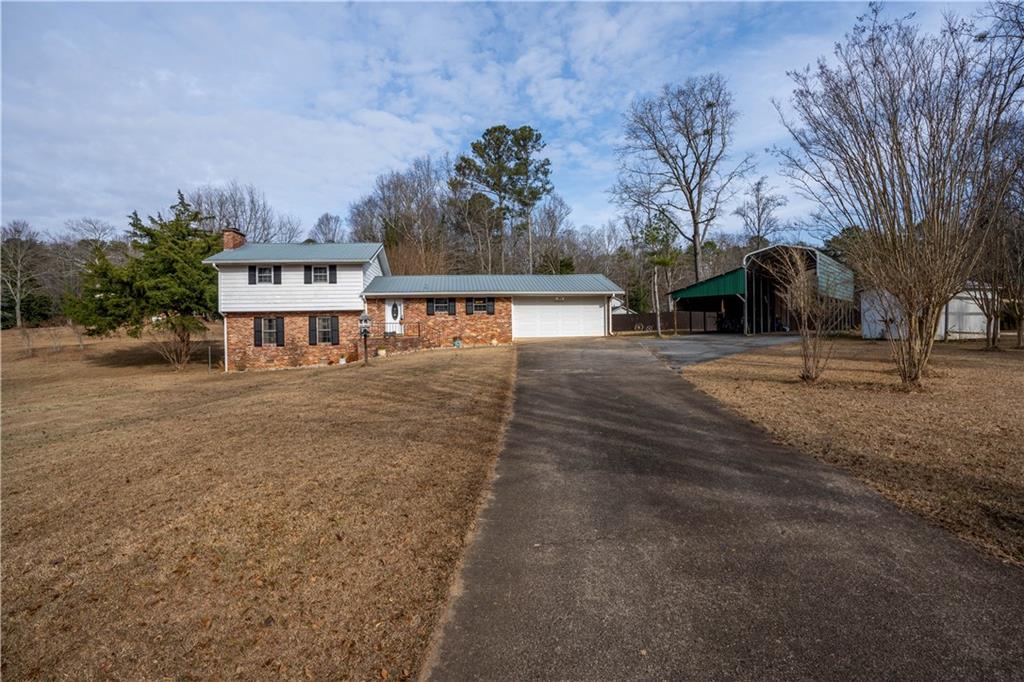 3318 Springdale Forrest Circle