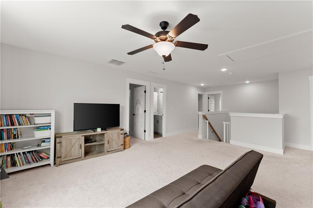 537 Redfish Way