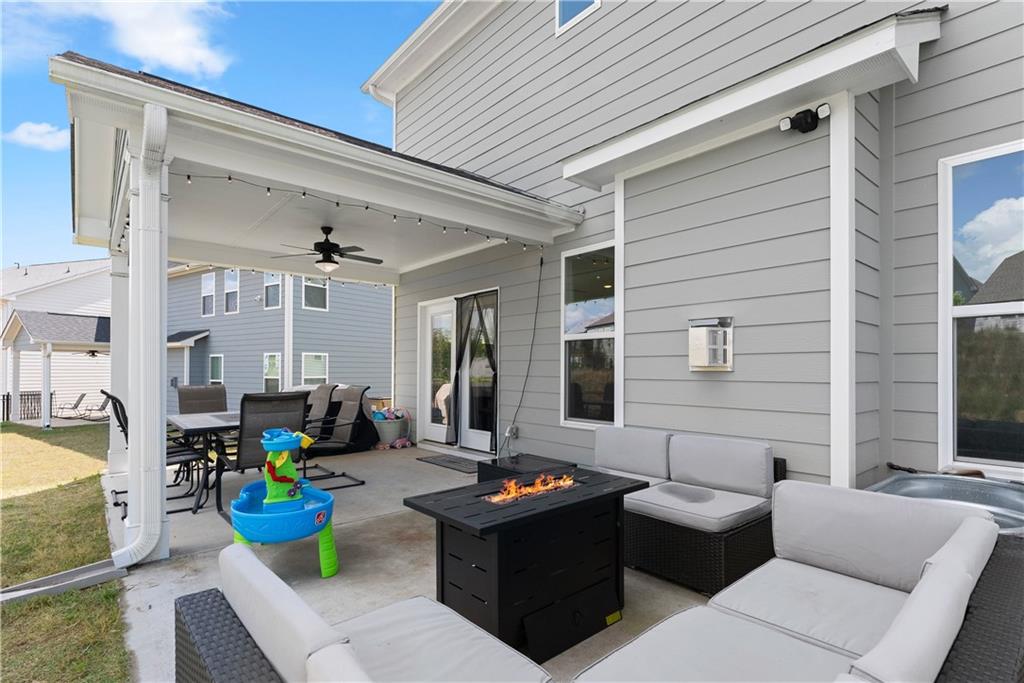 537 Redfish Way