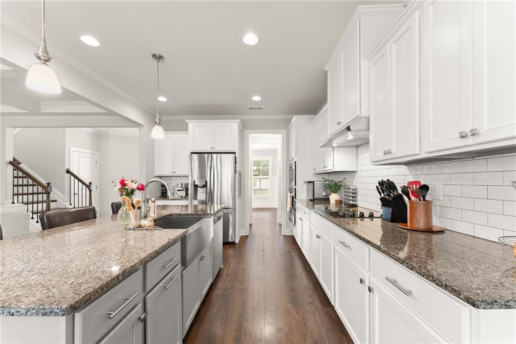 4718 Shady Lake Circle