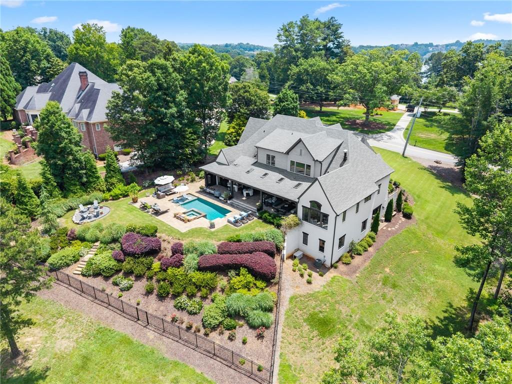 2799 Club Drive