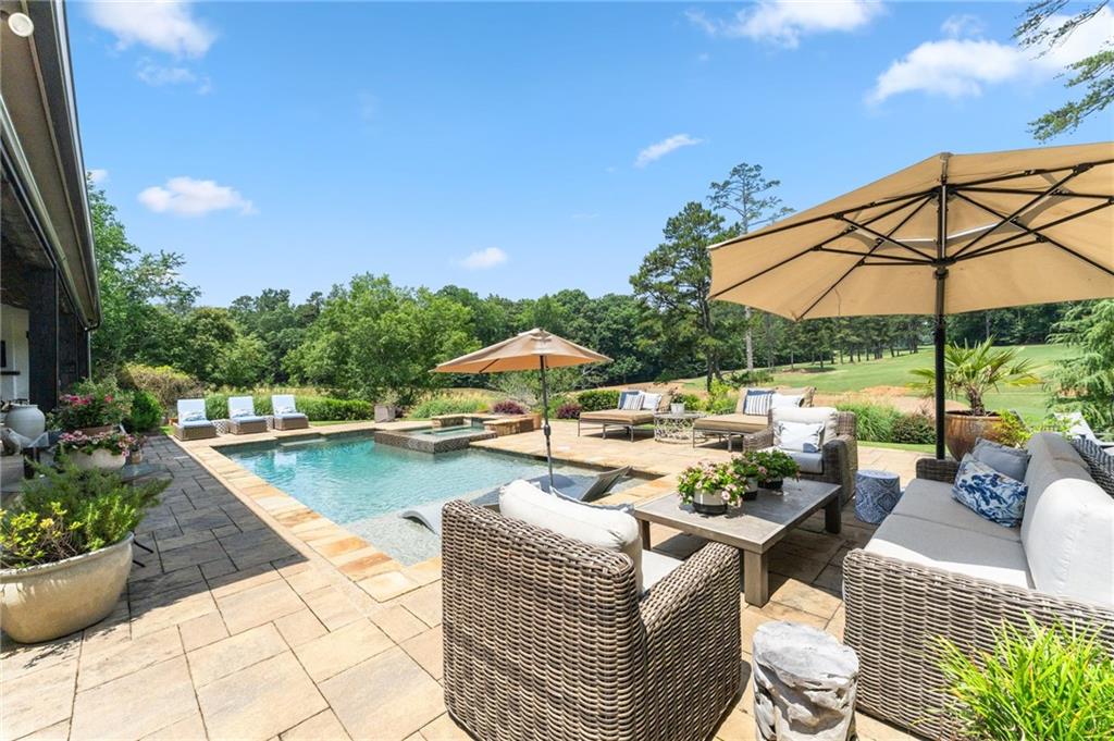 2799 Club Drive