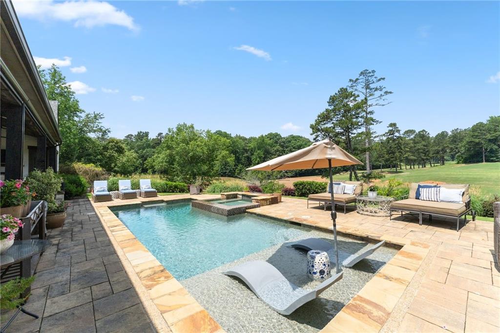 2799 Club Drive