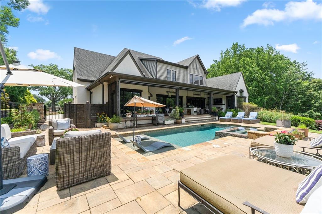 2799 Club Drive