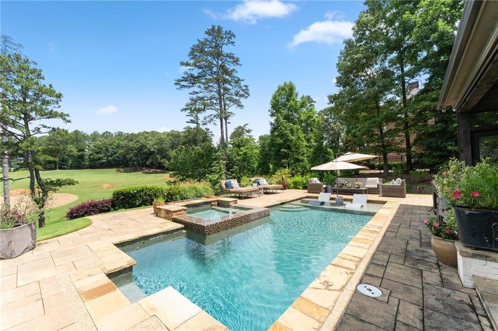 2799 Club Drive