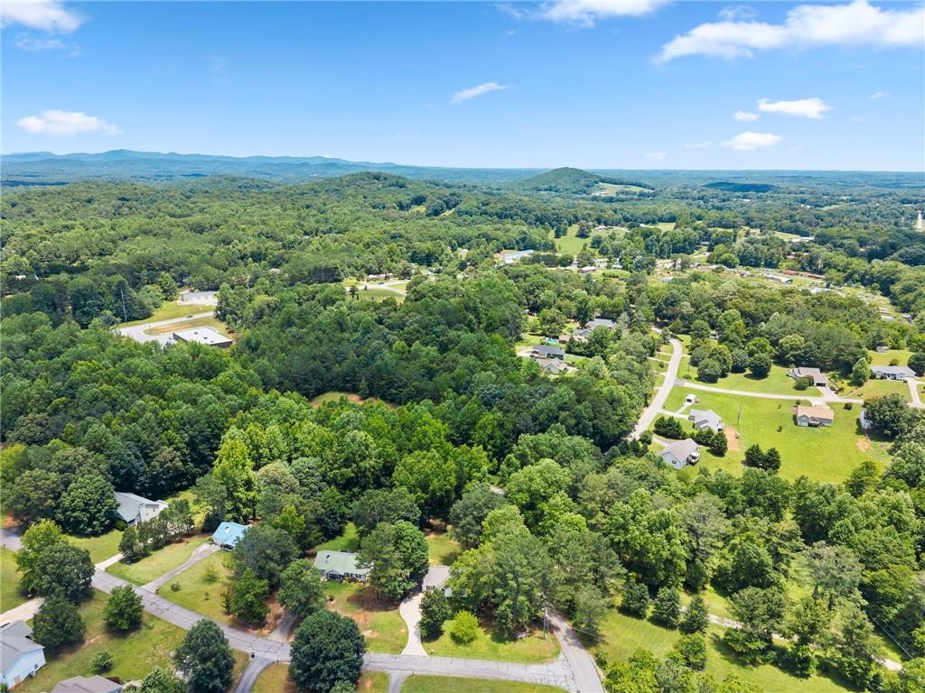 18 Chickasaw Trail