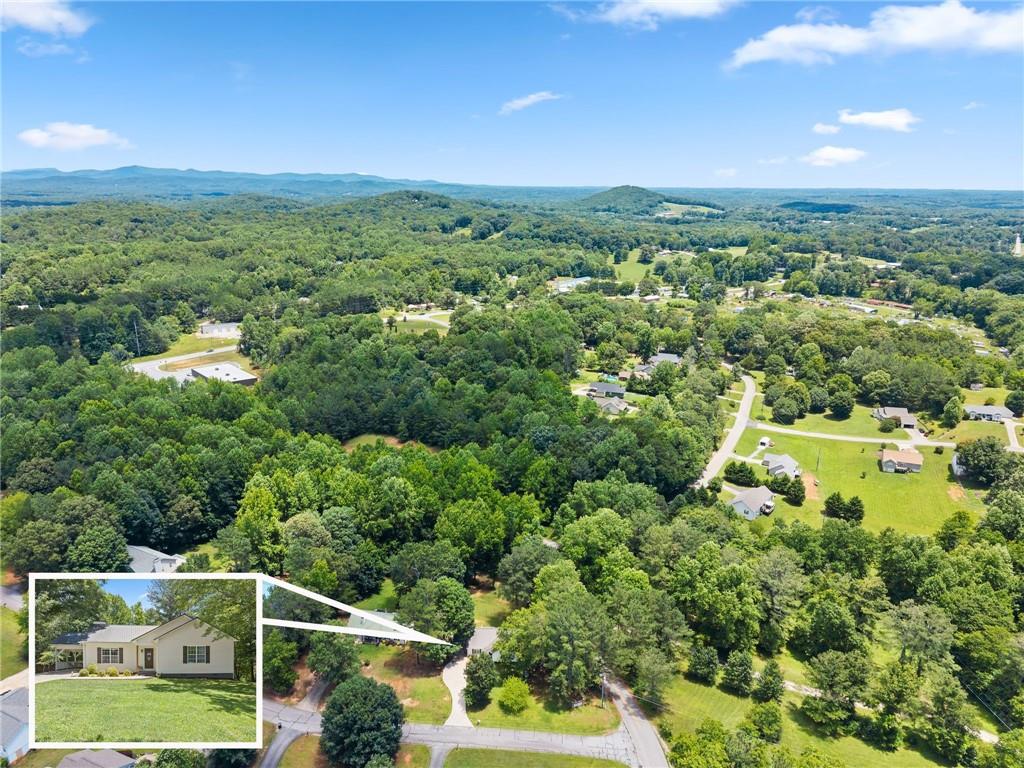 18 Chickasaw Trail