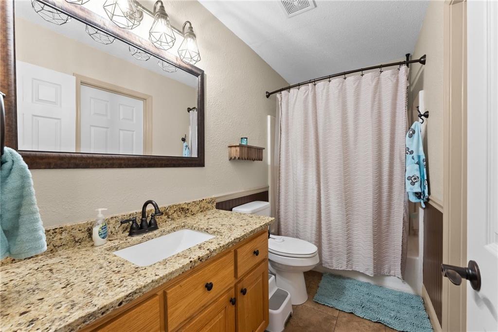 18 Chickasaw Trail