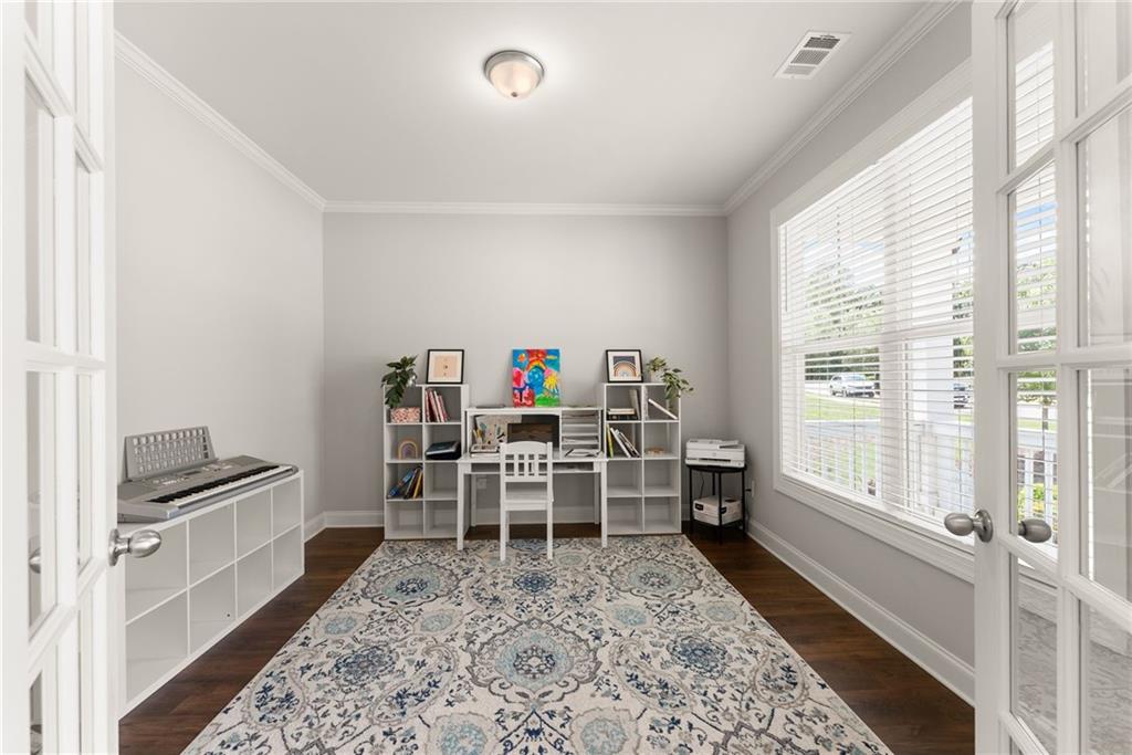 4718 Shady Lake Circle