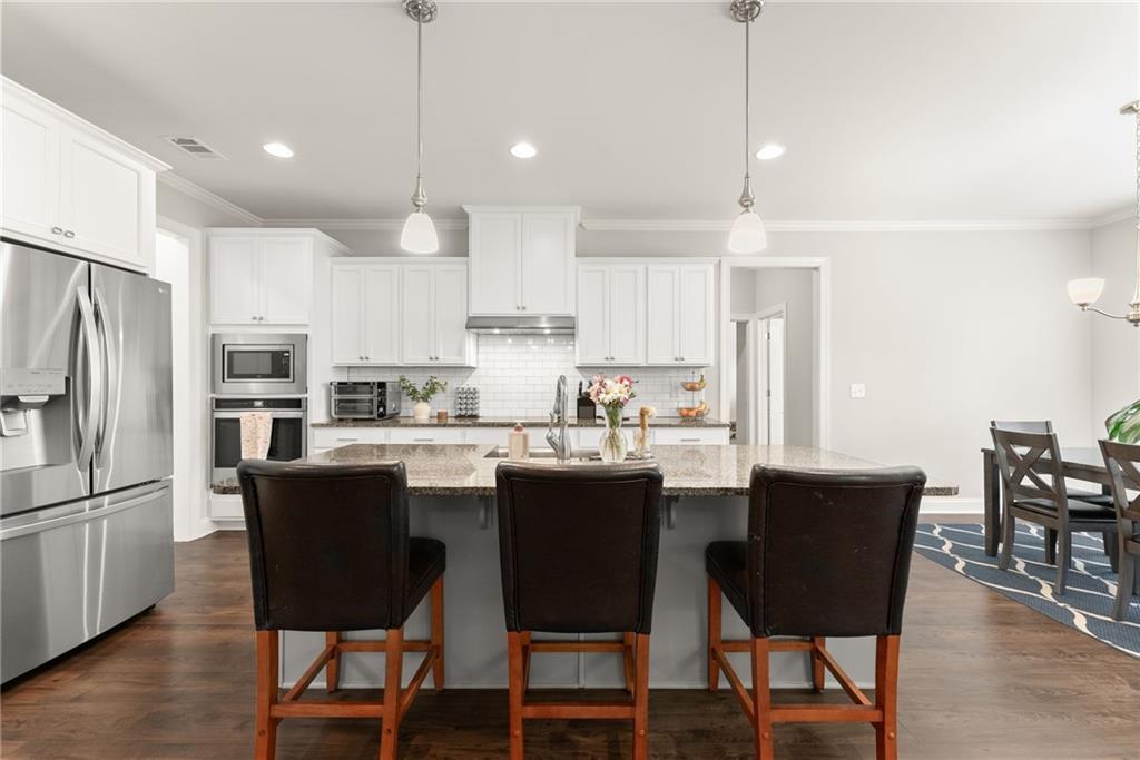 4718 Shady Lake Circle