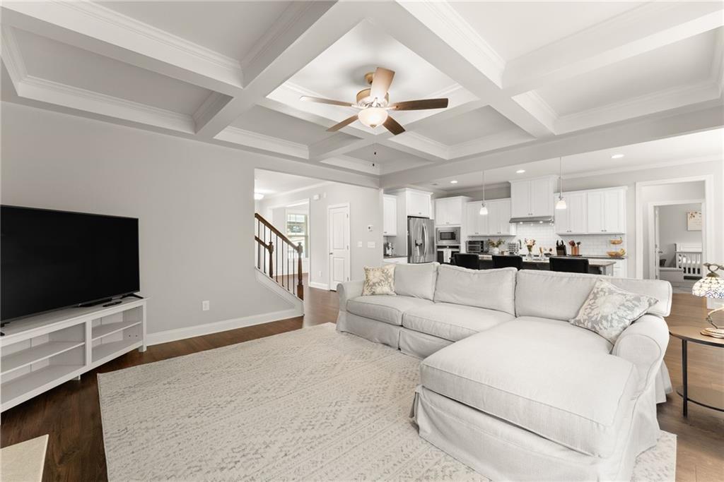 4718 Shady Lake Circle