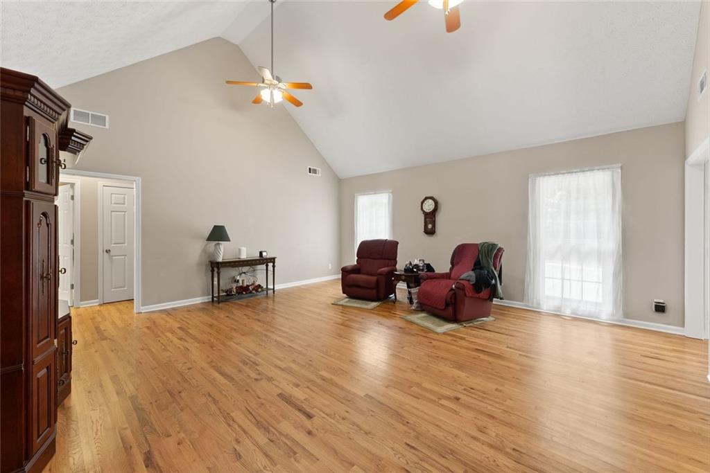 1194 Foster Road