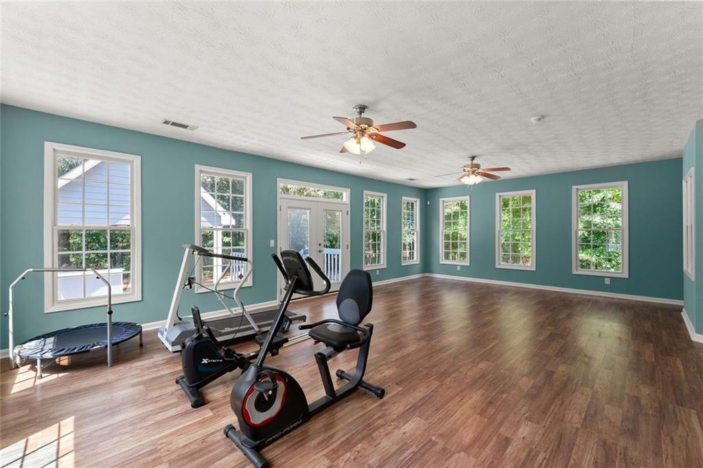 1194 Foster Road