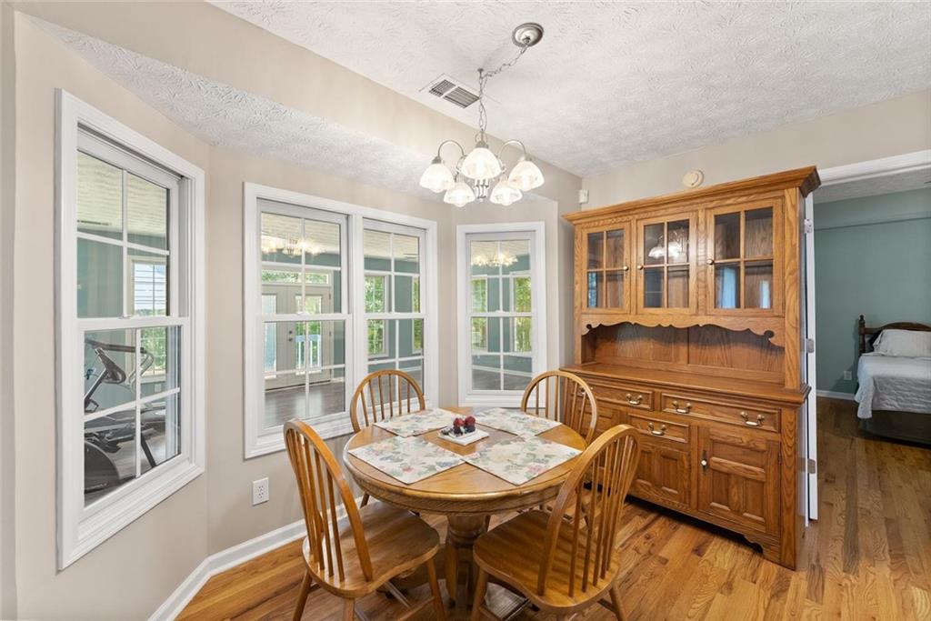 1194 Foster Road