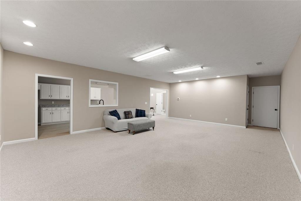 1194 Foster Road