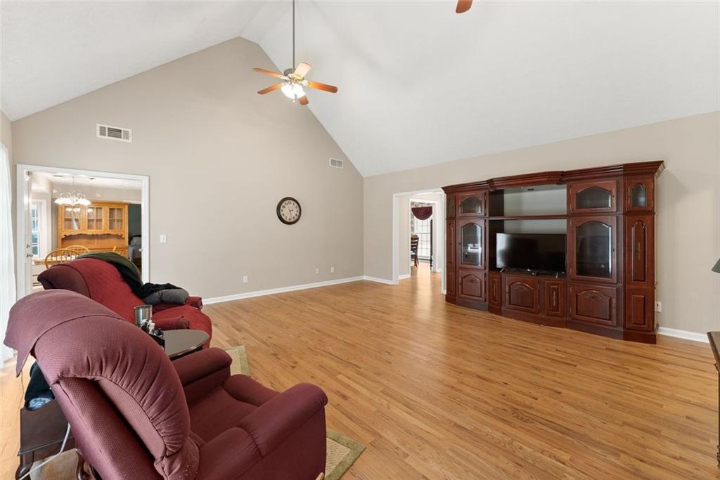 1194 Foster Road