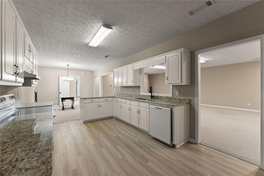 1194 Foster Road