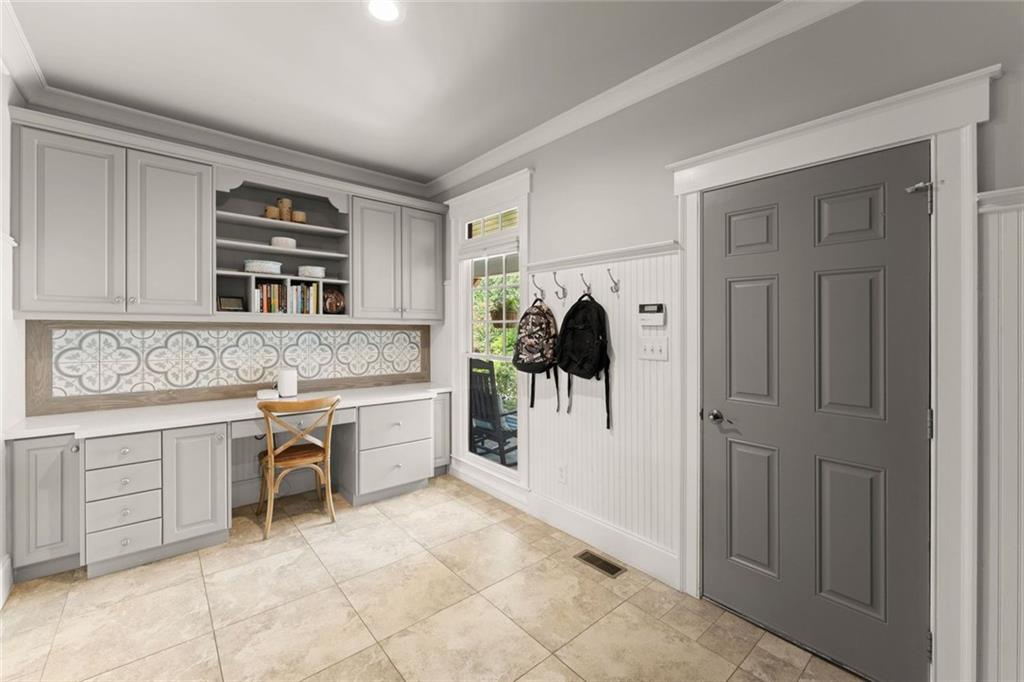 16066 Inverness Trail