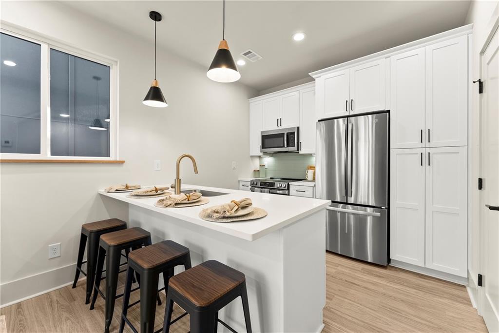 515 Nightfire Court SW