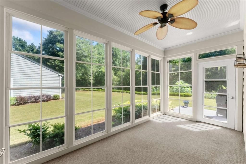 6142 Longleaf Drive