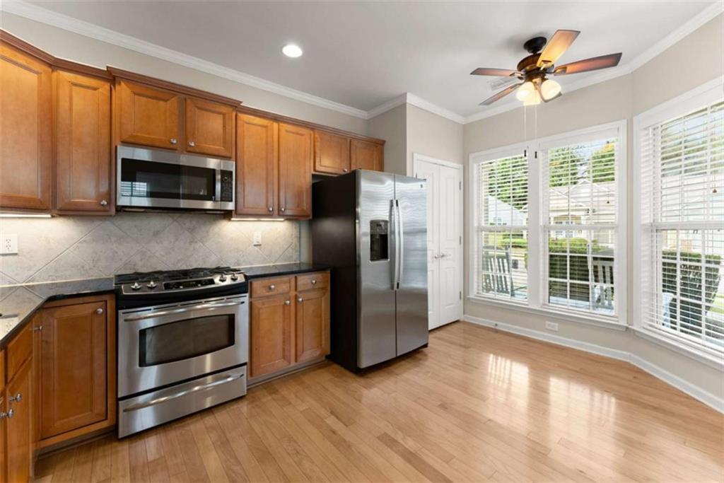 6142 Longleaf Drive