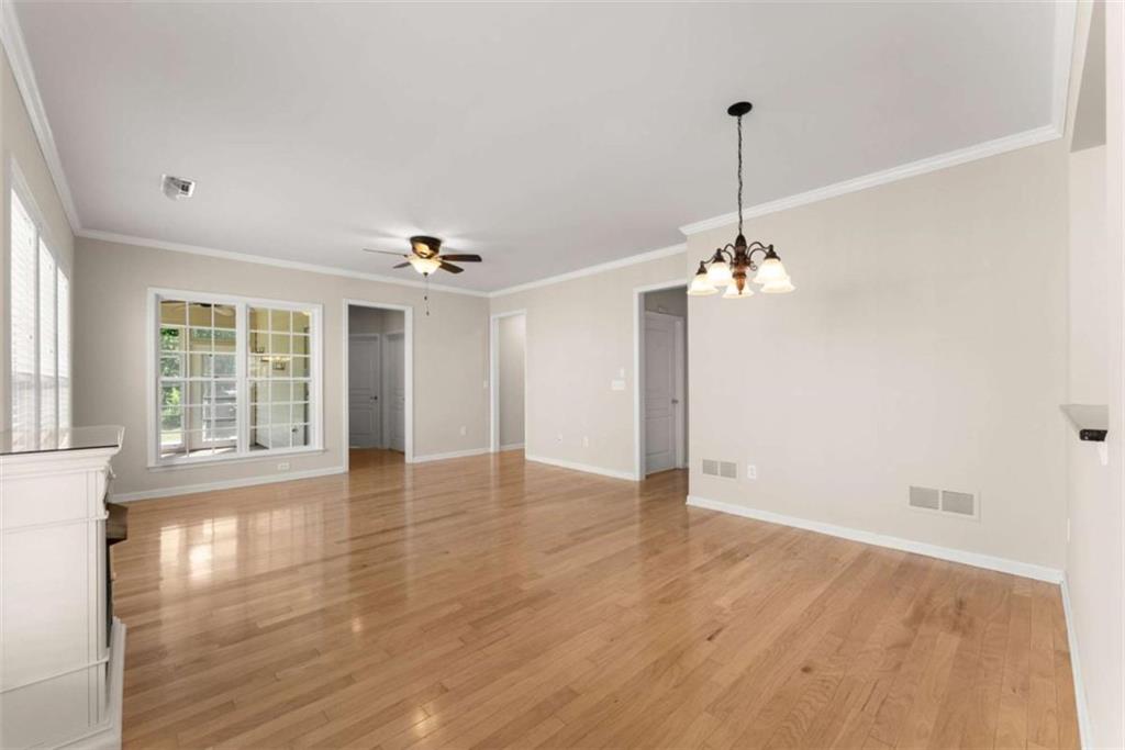 6142 Longleaf Drive