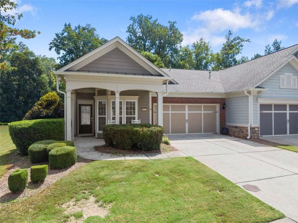 6142 Longleaf Drive