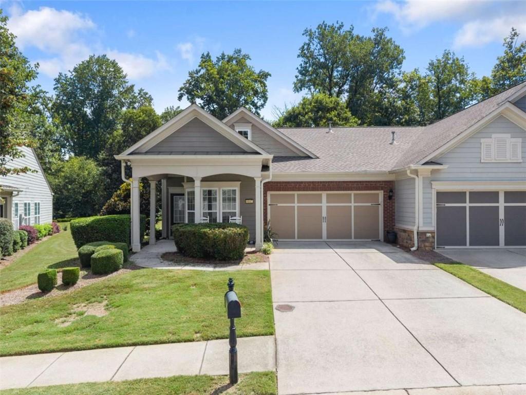 6142 Longleaf Drive