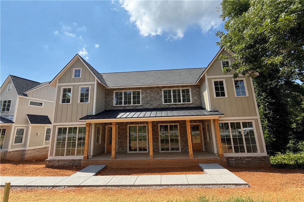 1053 Riverside Drive