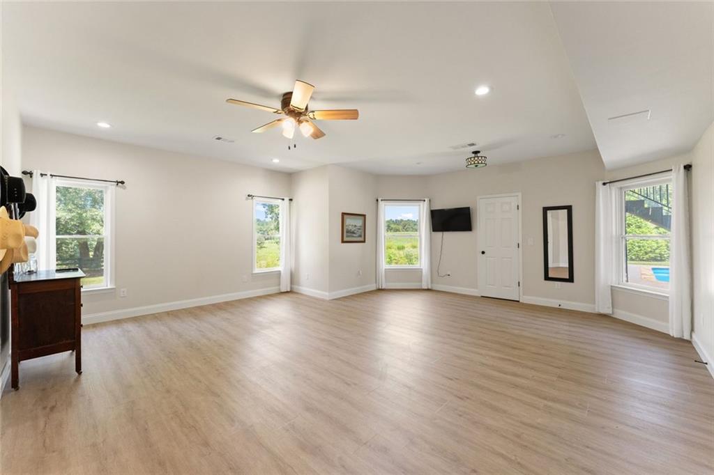 6077 Green Tree Lane