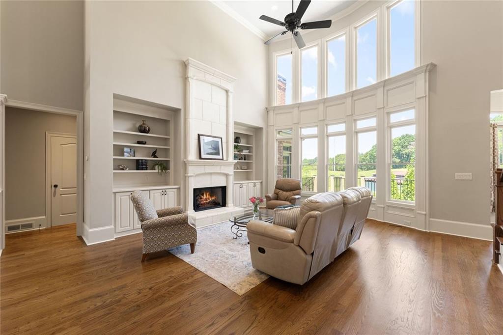 6077 Green Tree Lane