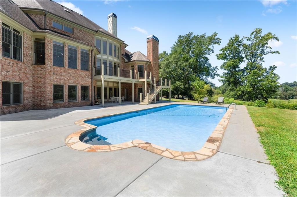 6077 Green Tree Lane