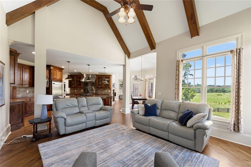 6077 Green Tree Lane