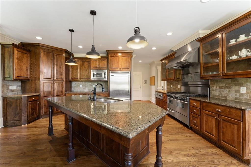 6077 Green Tree Lane