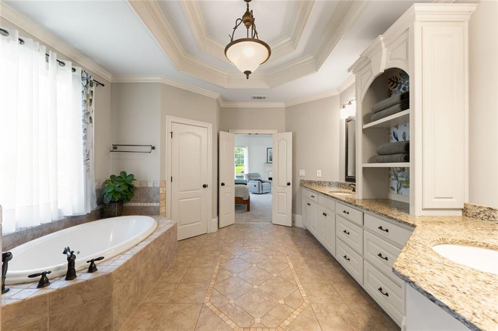 6077 Green Tree Lane