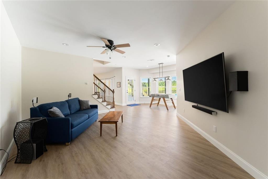 6077 Green Tree Lane